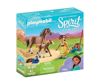 Pru con Caballo y Potro