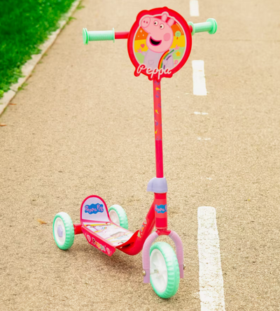 PEPPA PIG- SCOOTER 3 RUEDAS +2A